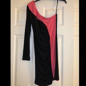 Two tone dress. Fitted/bodycon.